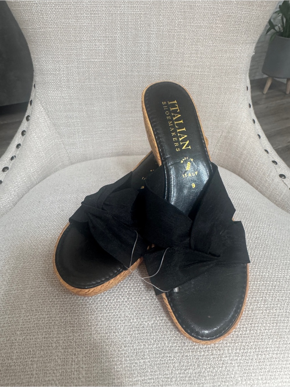Italian Shoemakers Black Knotted Slide Mules